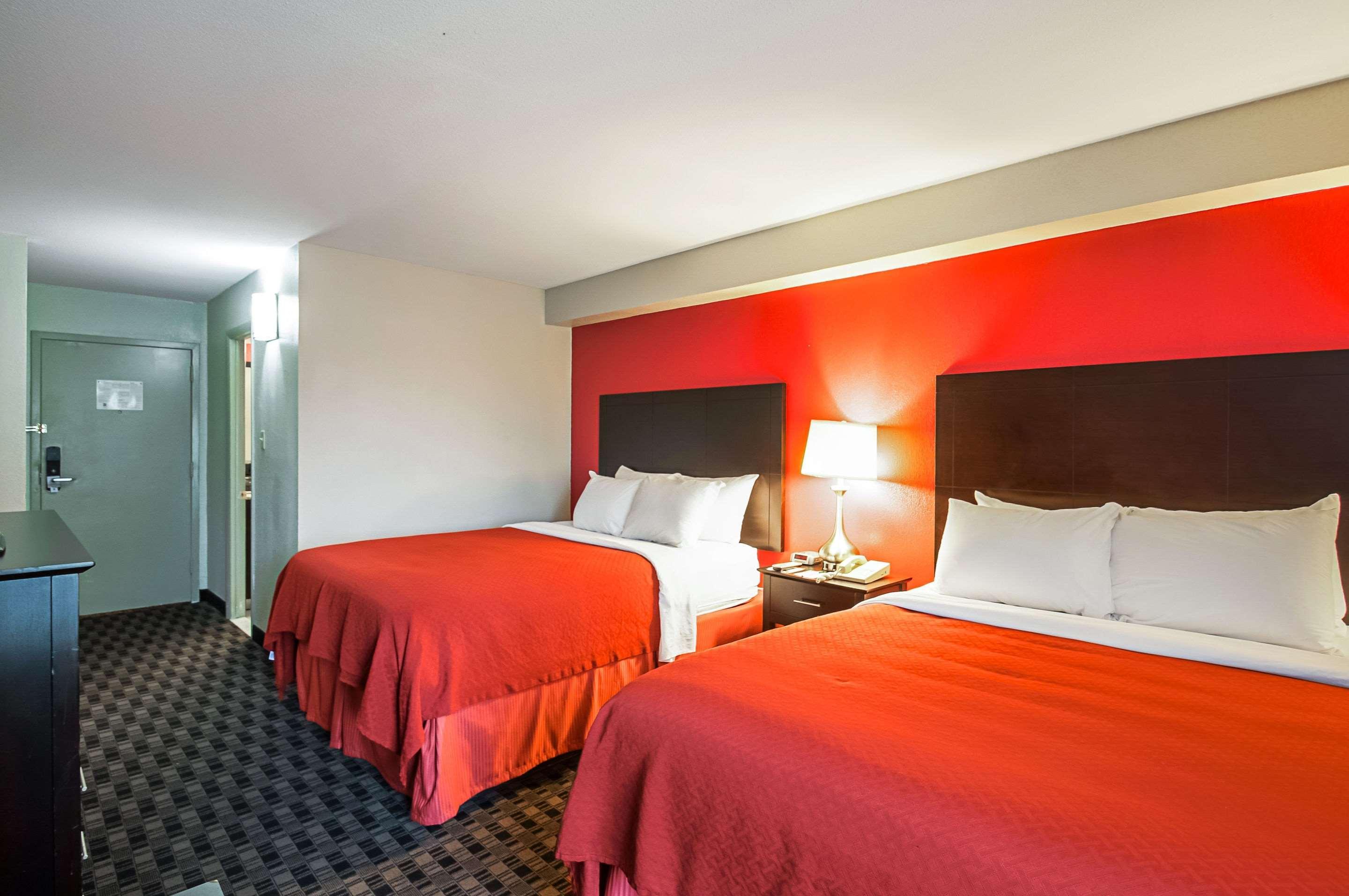 Quality Inn at Potomac Mills- Tourist Class Woodbridge, VA Hotels