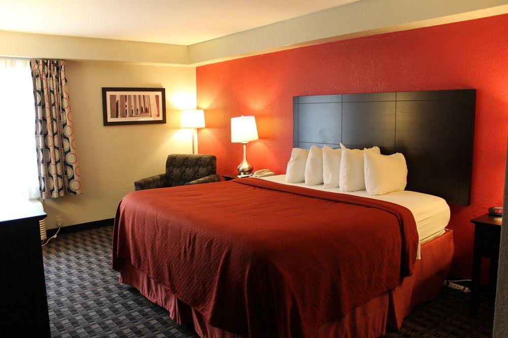 Quality Inn Near Potomac Mills Woodbridge Exterior photo