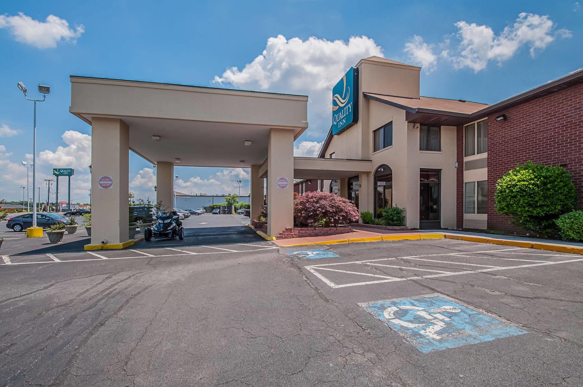 Quality Inn Near Potomac Mills Woodbridge Exterior photo